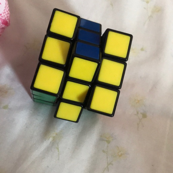 Rubics cube - Picture 2 of 2